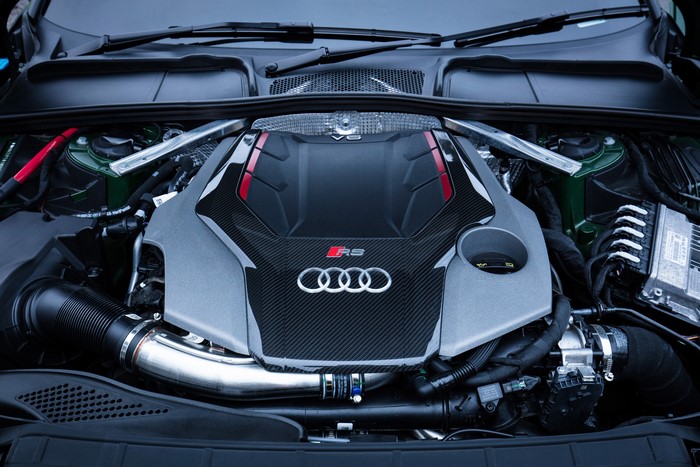 4K Audi RS5 Coupe 2018 Engine