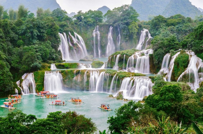 Detian Waterfalls with boats in China