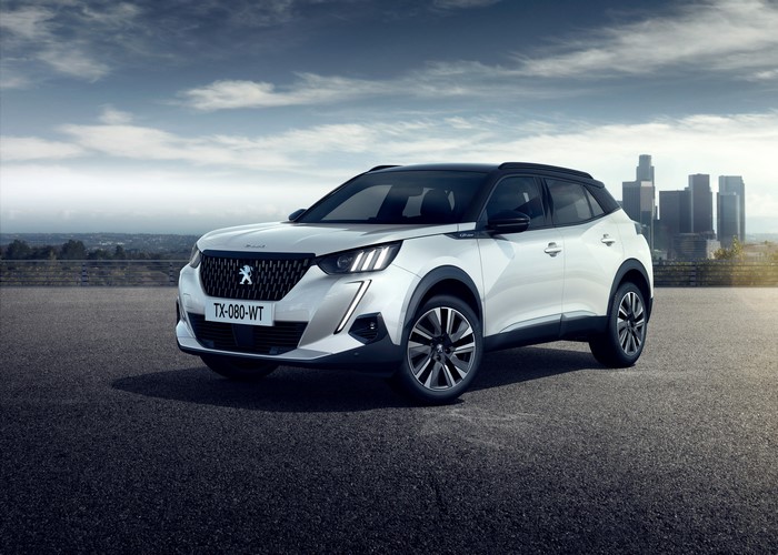 White Peugeot 2008 GT Line