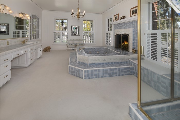 Luxury Bathroom with Jacuzzi and Fireplace
