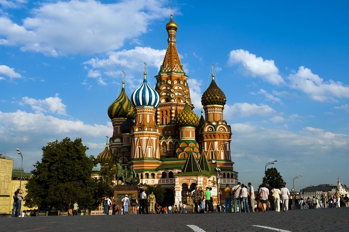 St. Basil's Cathedral in Moscow, Russia with people