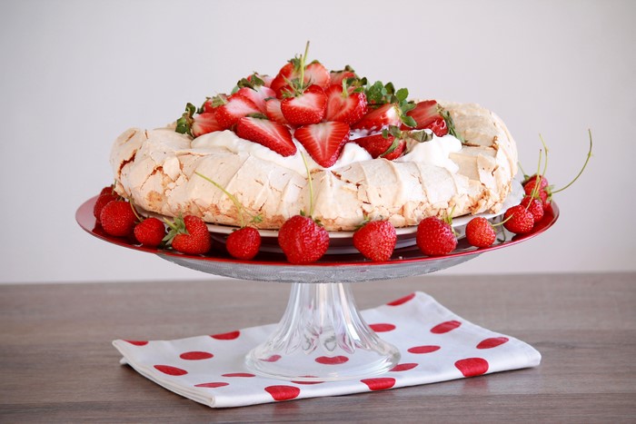Strawberry Pavlova Cake with Cream