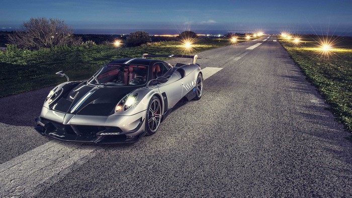 4K 2016 Pagani Huayra BC Worldwide Tuning