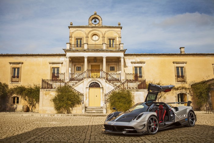 Pagani Huayra BC in front of a historic building