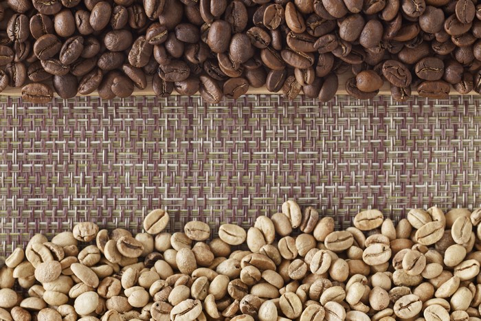 Roasted and Unroasted Coffee Beans