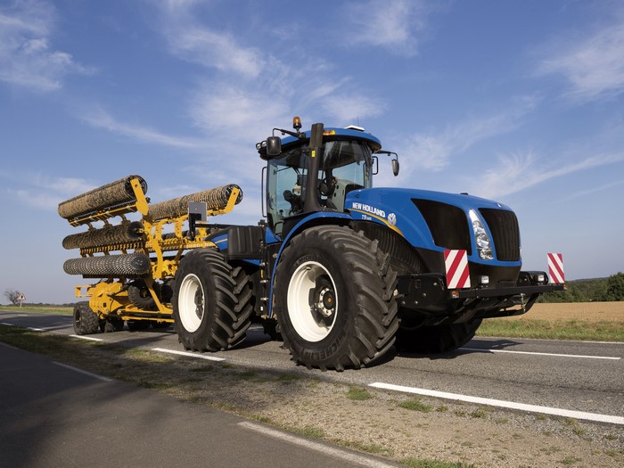 New Holland T9.565 Tractor with Agricultural Equipment