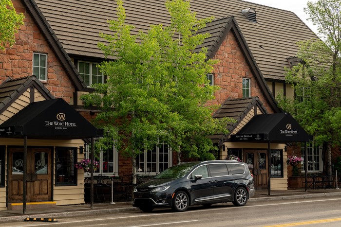 Chrysler Pacifica parked in front of The Wort Hotel