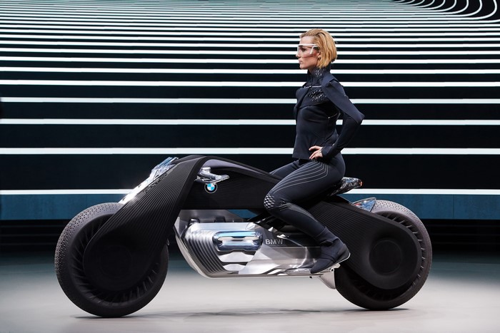 4K 2016 BMW Motorrad VISION NEXT 100 Motorcycle with Rider