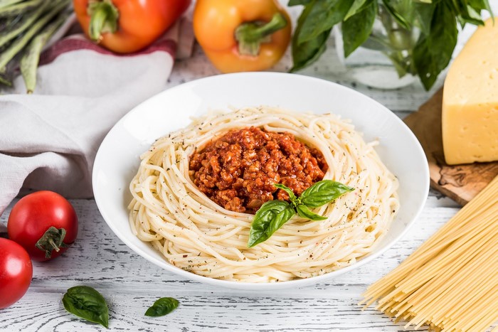 Spaghetti Bolognese with fresh ingredients