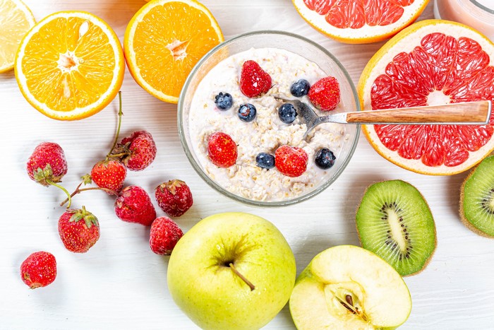 Oatmeal with Berries, Fruits, and Kiwi