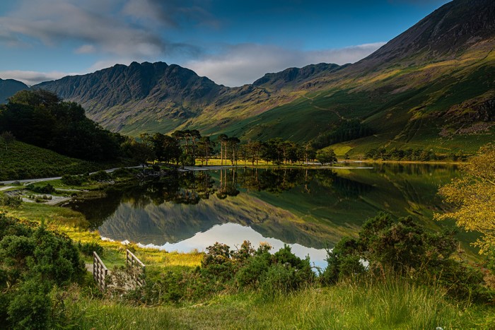 4K Mountains and Lake Reflection in Buttermere, England