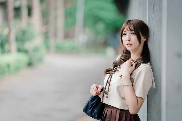 4K Portrait of Brown-Haired Woman with Bokeh