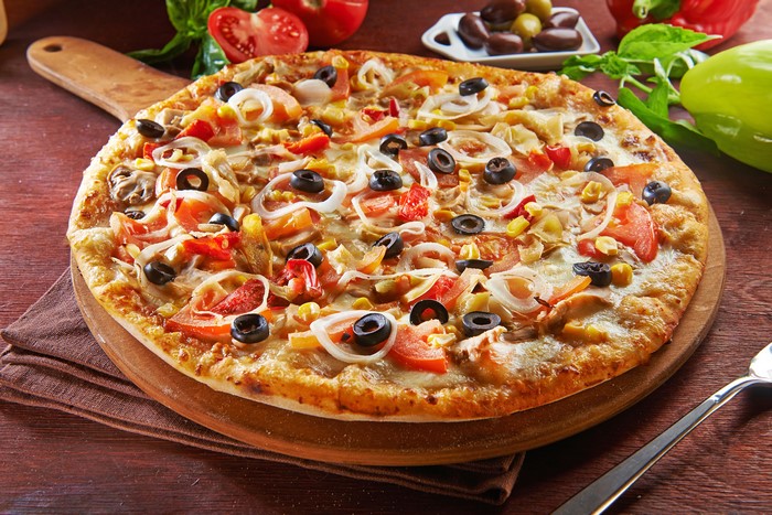 4K Delicious Vegetarian Pizza with Olives and Onions