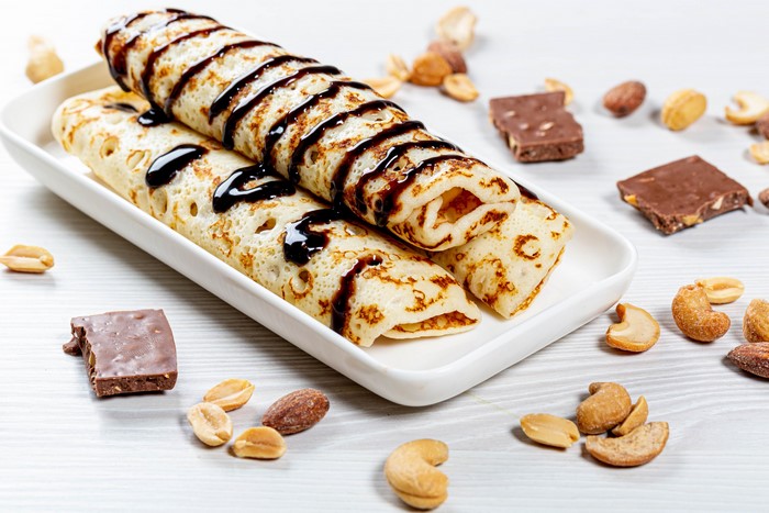Pancakes with chocolate and nuts