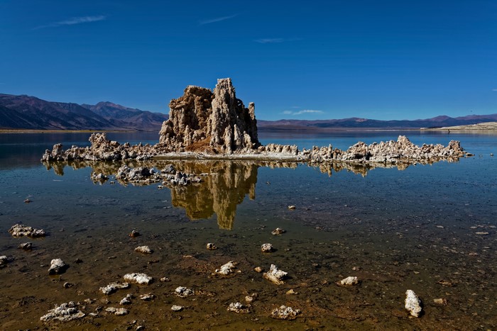 Mono Lake Tufa Towers in California