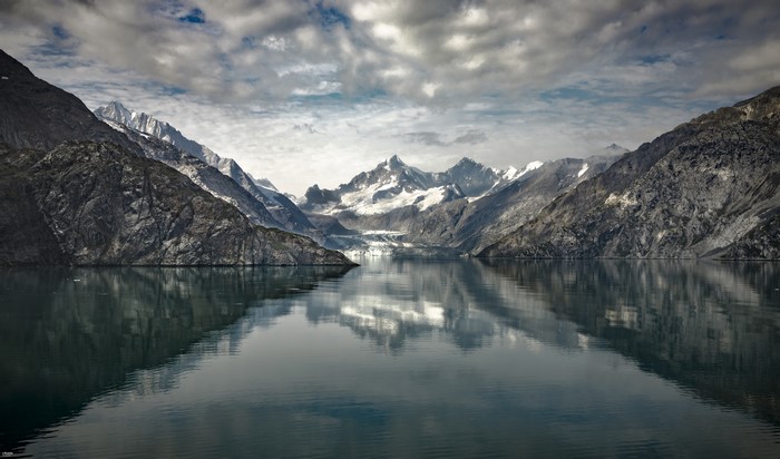 Johns Hopkins Glacier, Alaska Mountains and Water