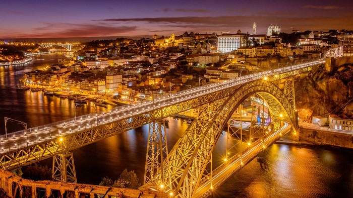 Dom Luís I Bridge over Douro River in Porto at Night