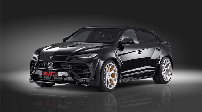 Black Novitec Lamborghini Urus 2019
