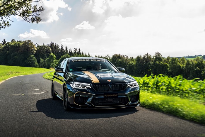 4K BMW Manhart MH5 V8 F90 Black Car