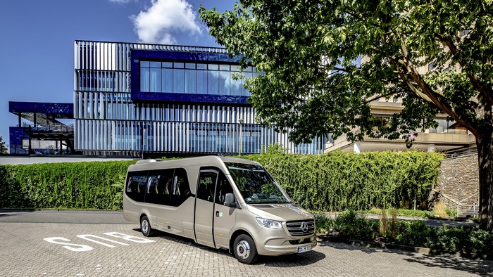 Mercedes-Benz 2019 Sprinter Travel 75 Minivan