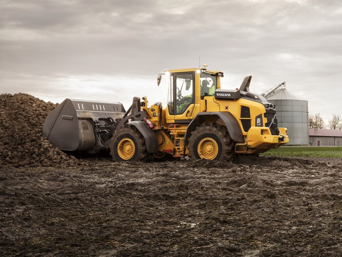 Volvo L70H Loader in Mud