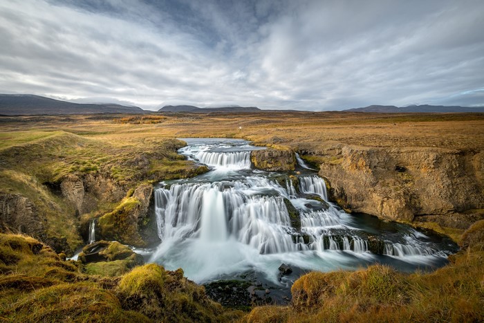4K Waterfalls and Rivers in Iceland