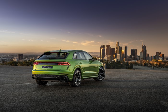 4K Green Audi RS Q8 Crossover at Evening
