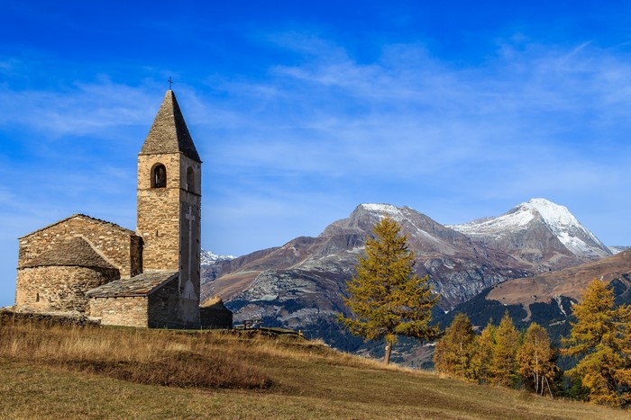 4K La chapelle Saint-Pierre in Savoie, France