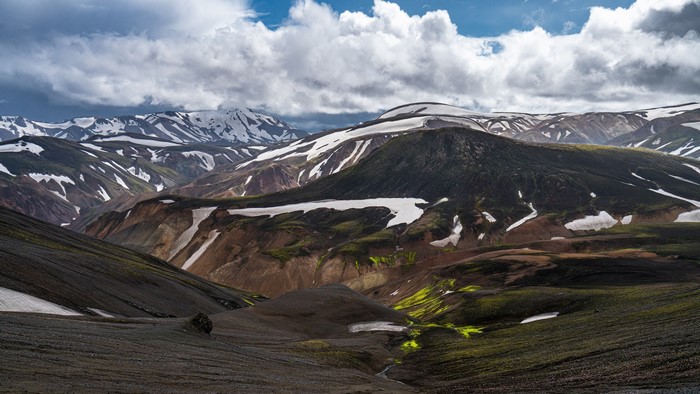 4K Landmannalaugar Mountains Iceland Clouds