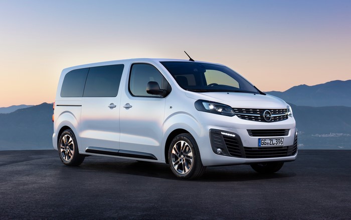 White Opel Zafira Life Medium Minivan