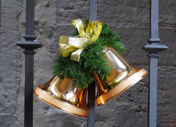 Christmas Bells with Greenery and Gold Bow