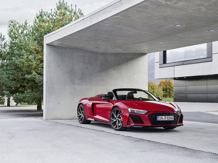 Red Audi R8 V10 Spyder RWD Roadster