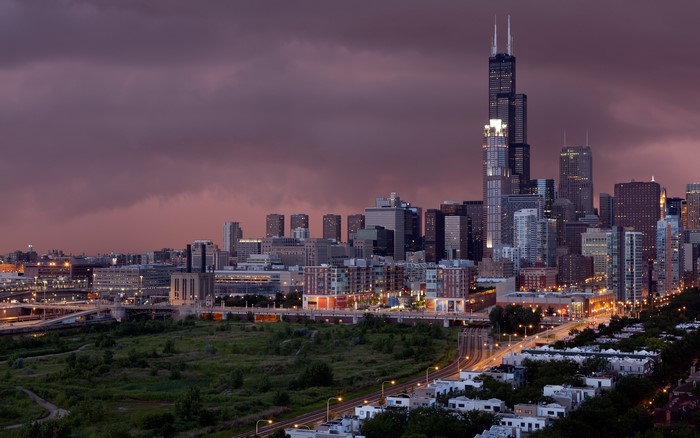Chicago city skyline at dusk with Willis Tower