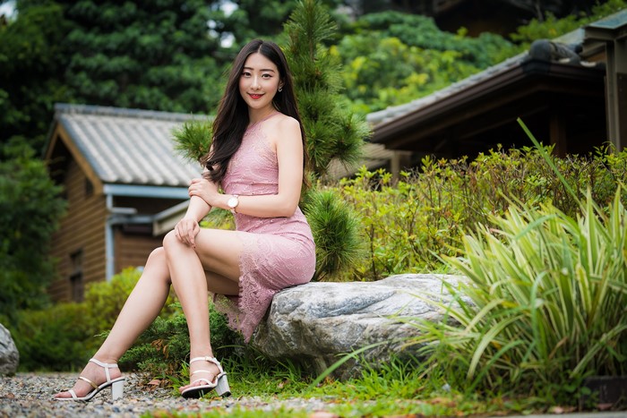 4K Asian Girl Sitting in Pink Dress