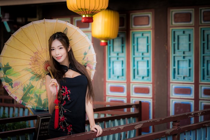 4K Asian Woman in Black Dress with Umbrella