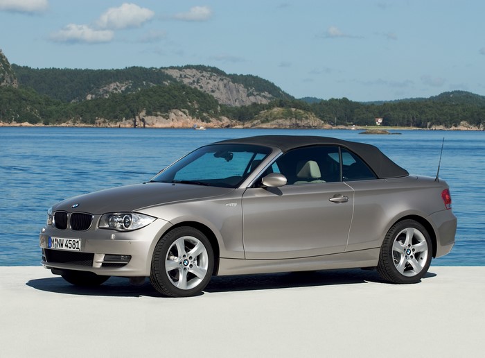 BMW 125i Cabriolet E88 parked by the water