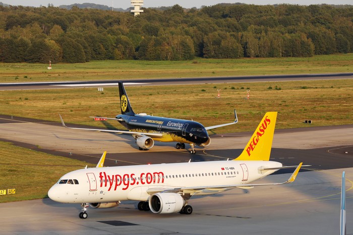 Pegasus Airbus A320 neo and Eurowings BVB livery