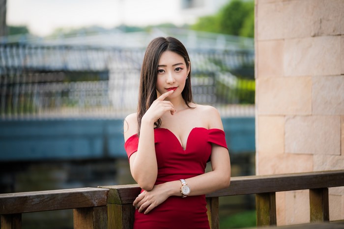 4K Asian Woman in Red Dress Pose