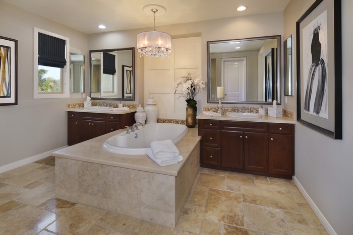 Bathroom Interior Design with Chandelier and Mirror