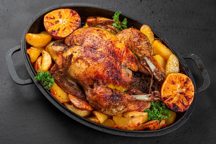 4K Roast Chicken with Potatoes and Oranges