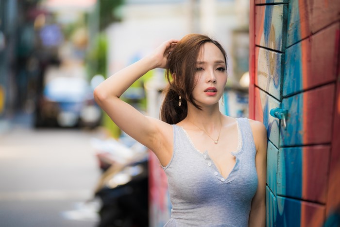 4K Asian Woman in Gray Dress with Bokeh