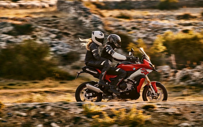 Two motorcyclists on a BMW 2020 S 1000 XR