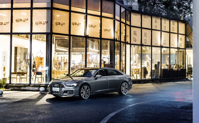 Audi A6L 55 TFSI quattro S line sedan