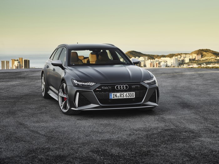Audi RS6 Avant 2019 Metallic Black