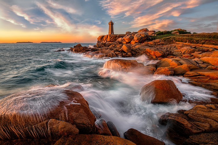 4K Lighthouse on Rocky Coastline in Ploumanac'h, France