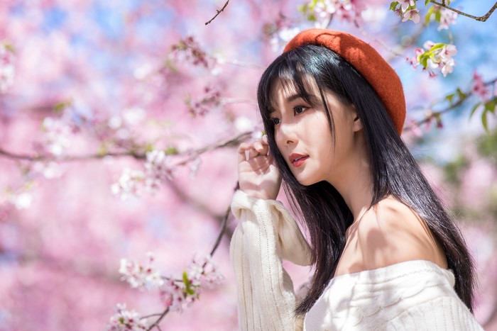 4K Spring Portrait of Brunette Girl in Beret