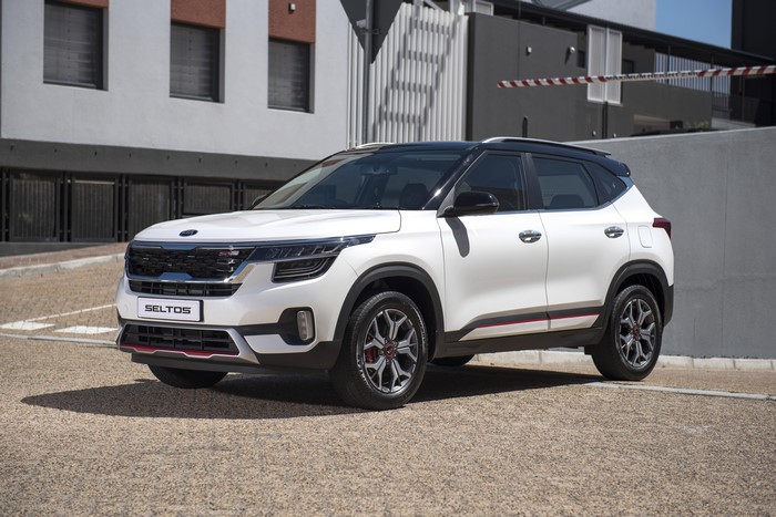 White Kia Seltos GT-Line 2019 Metallic Crossover