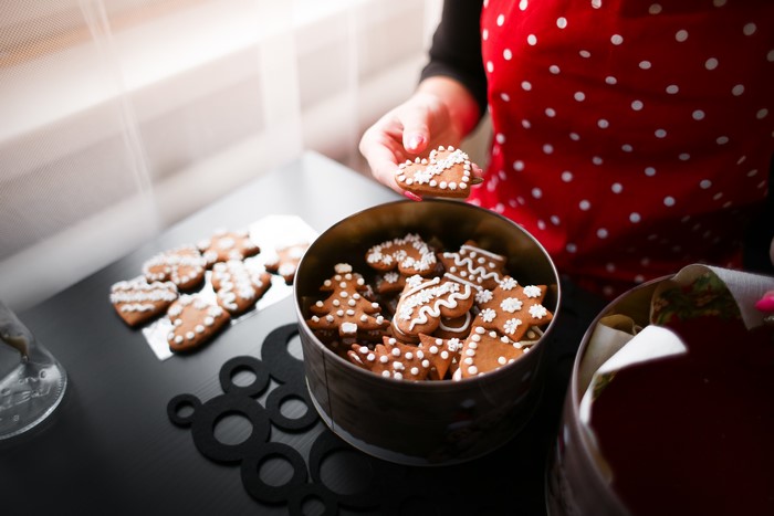Gingerbread cookies in a tin