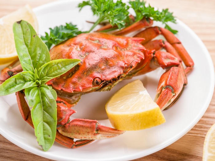 Cooked Crab with Lemon and Herbs