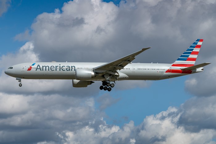 American Airlines Boeing 777-300ER landing
